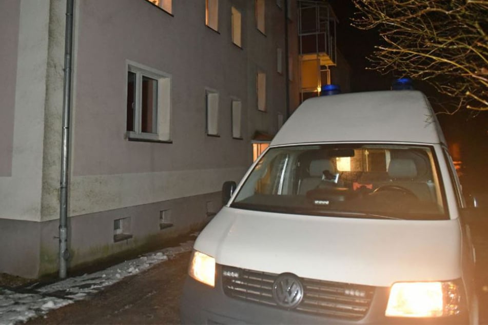 Kriminaltechniker sicherten am Tatort Spuren.