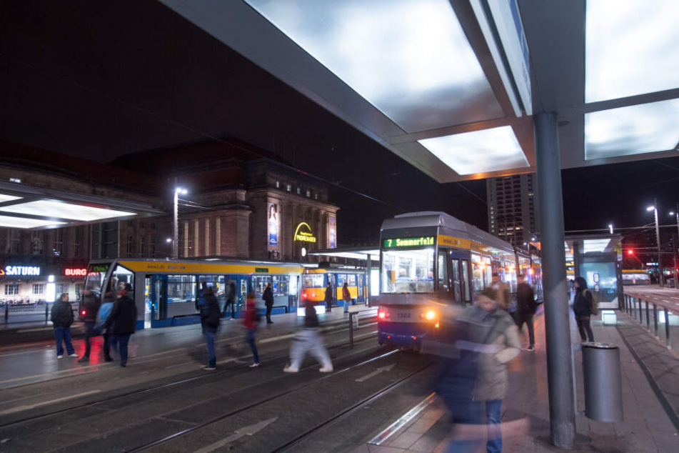 Die LVB-Zentralhaltestelle am Hauptbahnhof soll ab kommenden Montag renoviert werden.