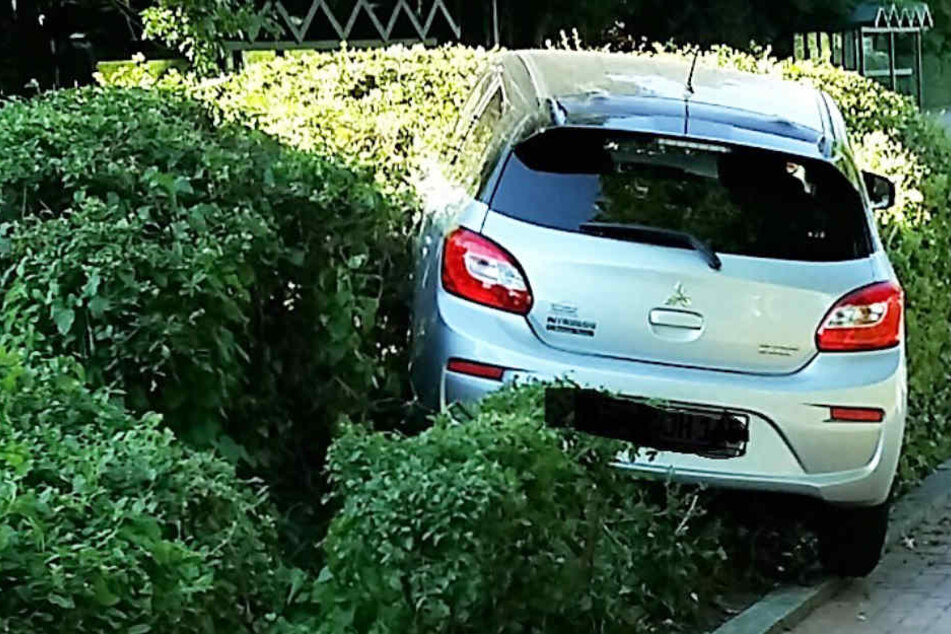 Am Auto entstand durch den Unfall erheblicher Sachschaden.