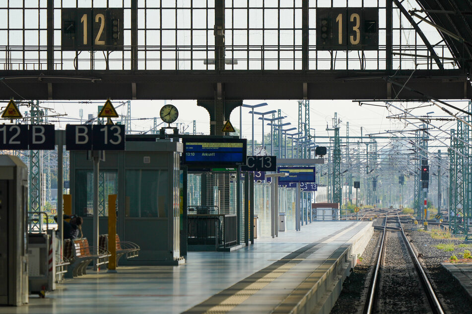 Starke Einschränkungen im Bahnverkehr in Mitteldeutschland: "Es fährt so gut wie nichts"