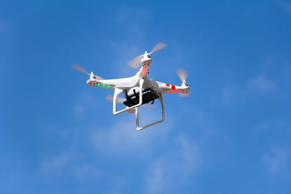 In den vergangenen sechs Jahren wurden 15 Drohnen-Vorfälle über sächsischen Gefängnissen gemeldet. (Symbolbild)