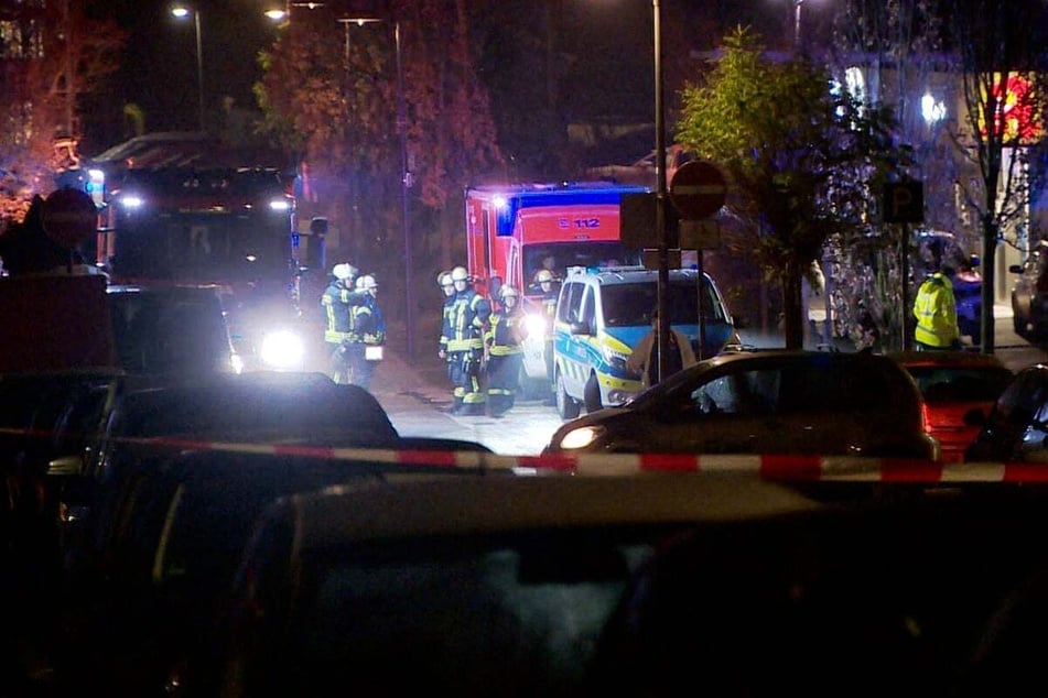 Bei einem mutmaßlichen Messerangriff im nordrhein-westfälischen Bergkamen wurden ein Mutter und ihre vier Kinder schwer verletzt.