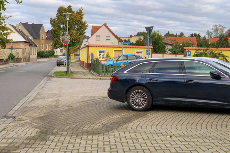 An dieser kleinen Kreuzung ist das 58-jährige Opfer offenbar zusammengebrochen.