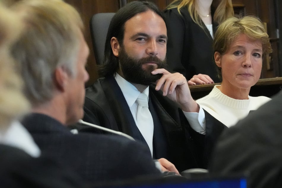 Christina Block (52) steht wegen mutmaßlicher Kindesentführung in Hamburg vor Gericht.