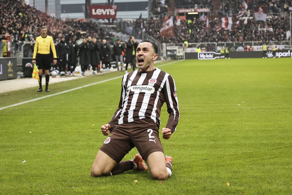 Manolis Saliakas (29) stand wegen Adduktorenproblemen in der Partie gegen Mainz 05 nicht im Kader.