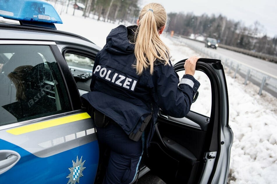 Entlang der tschechischen und österreichischen Grenzen wird verstärkt kontrolliert. (Symbolbild)