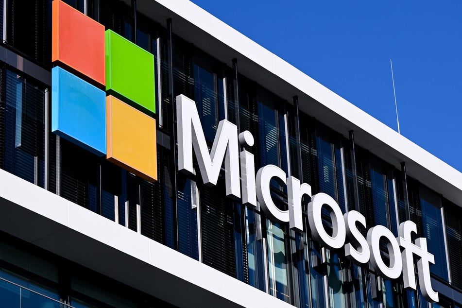 Eine massive Störung bei Microsoft hat am Montagabend den E-Mail-Verkehr von Millionen Nutzern weltweit beeinträchtigt.