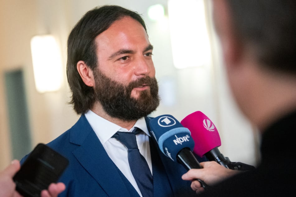 Block-Anwalt Ingo Bott will die Öffentlichkeit bei der Darstellung der persönlichen und wirtschaftlichen Verhältnisse seiner Mandantin nicht dabei haben.