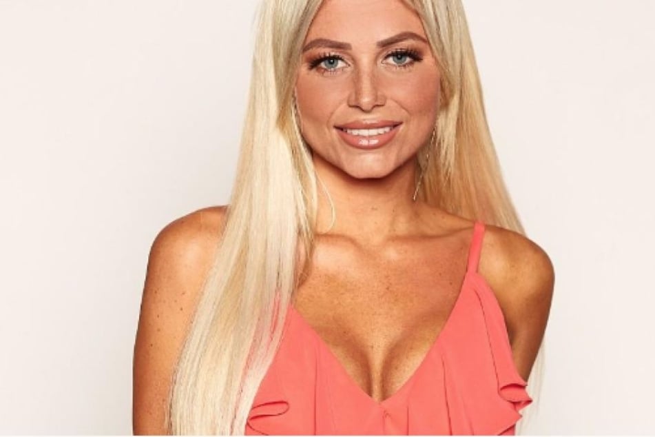 Jade Übach aus Köln sucht ihr Glück beim Bachelor.