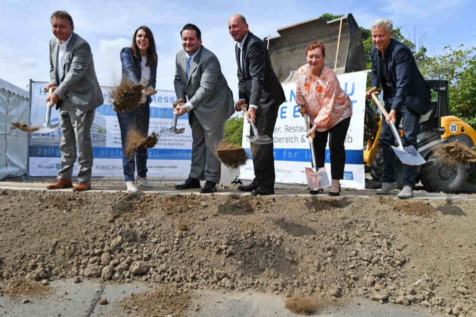 Im August war der Spatenstich für das neue Messe-Hotel gefallen.