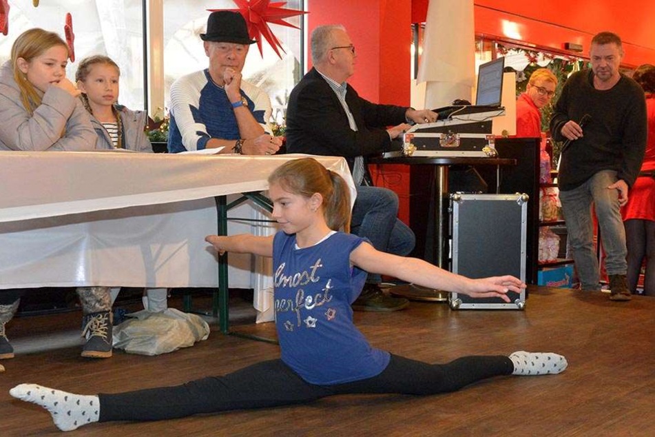 Aliah (10) überraschte Zuschauer und Publikum mit artistischen Einlagen.