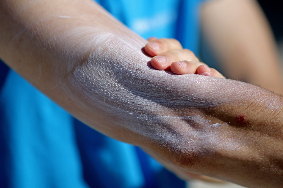 Toxische Weichmacher in Sonnencremes! In diesen Marken ist das Gift enthalten