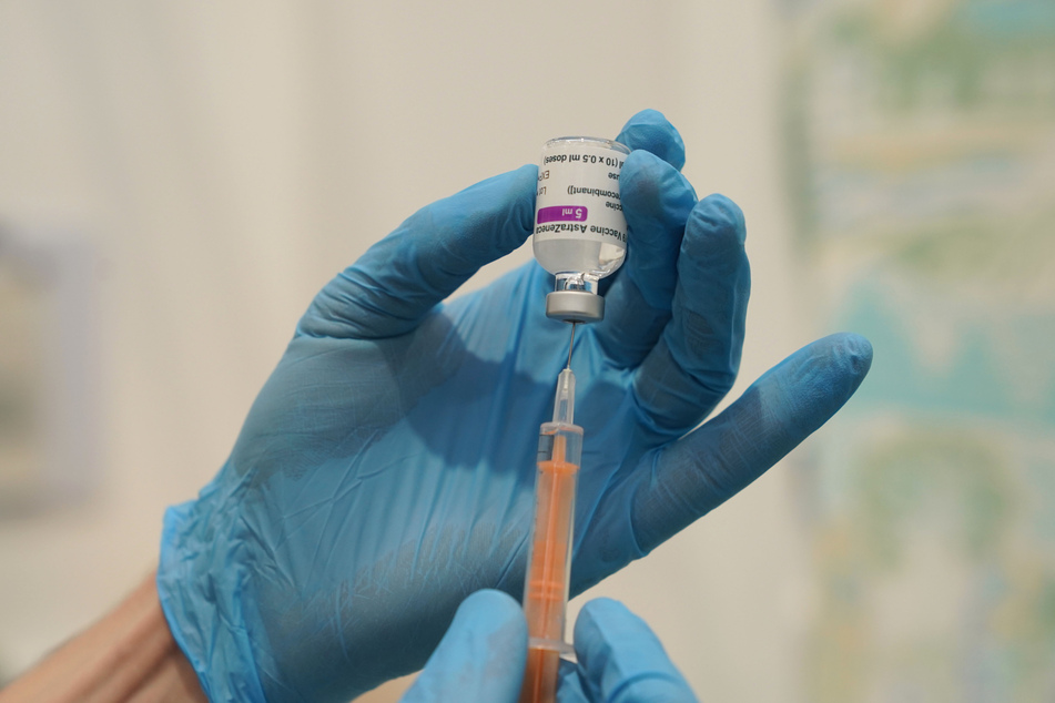 In Großbritannien wurde der Impfstoff Vaxzevria von AstraZeneca millionenfach verimpft. Kann er auch Mutanten abwehren?