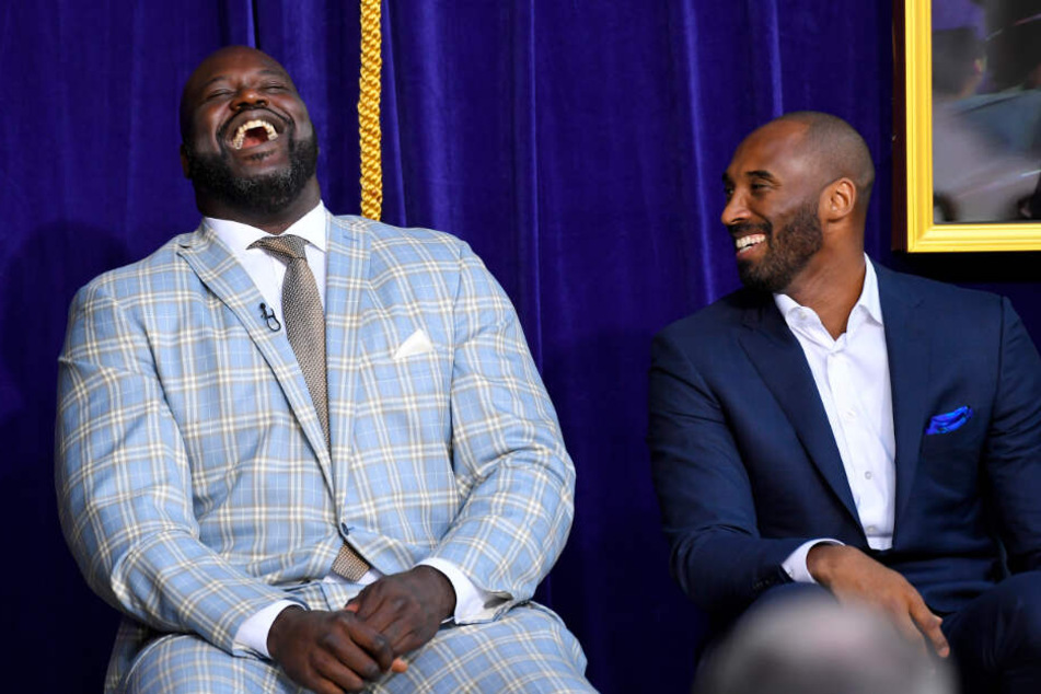 Shaquille O'Neal (l) und sein ehemaliger Teamkollege bei den Los Angeles Lakers Kobe Bryant.