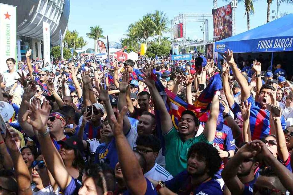Fans des FC Barcelona vor dem Classico.