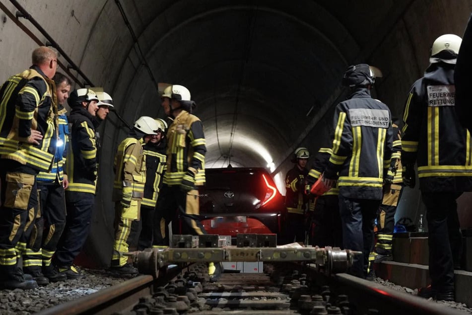 Rund einen Kilometer legte der Wagen im Straßenbahntunnel zurück, bevor er zum Stillstand kam.