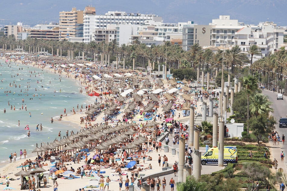 Tödlicher Unfall mit Fahrerflucht auf Mallorca: Deutsche an Strandpromenade überfahren