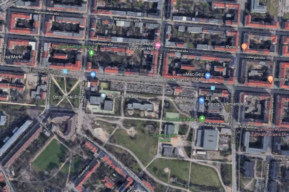 Im Bereich der Straße wurde im November 2018 eine Waffenverbotszone eingerichtet. Die Wirkung der Zone wird seitdem jedoch immer wieder infrage gestellt.