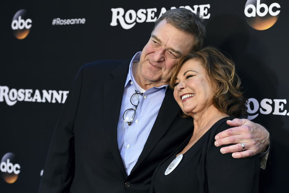 Mehr als ein Jahrzehnt waren sie auf der Mattscheibe ein Paar: John Goodman und Roseanne Barr. Nun geht die Ära zu Ende.