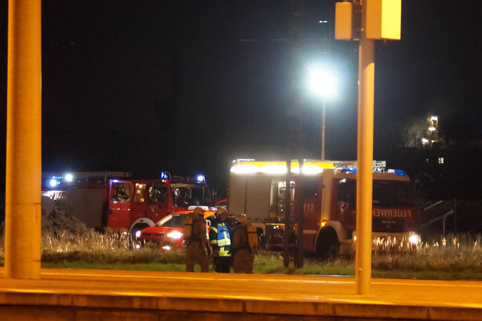 Am Freitag mussten Einsatzkräfte der Feuerwehr zum Bitterfelder Bahnhof ausrücken.
