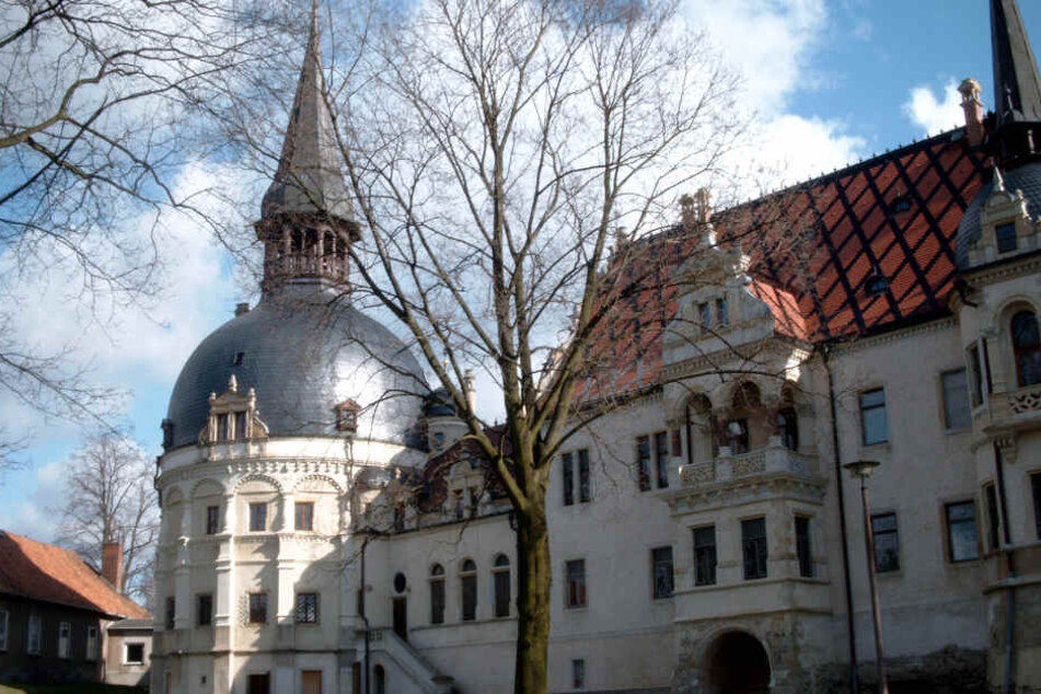 Im Schönfelder Traumschloss proben die stimmstarken Herren einmal die Woche.