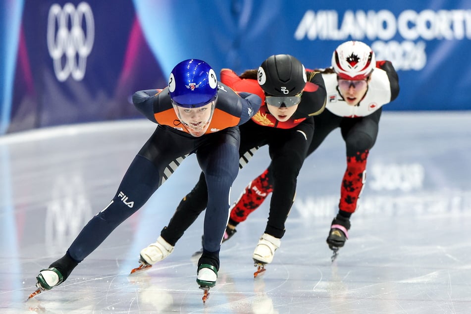 Xandra Velzeboer (v.) setzte sich im Shorttrack-Finale über 1000 Meter durch.