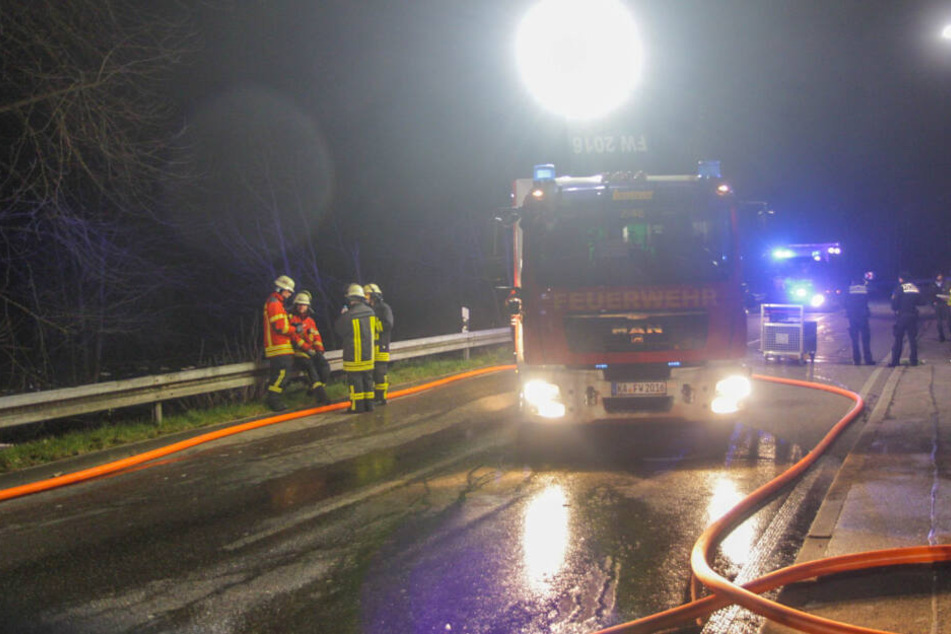 Die Feuerwehr löschte die Flammen.