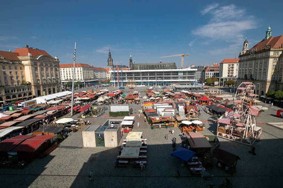 Der erneute Umbau des Altmarkts soll von März 2020 bis August 2021 dauern. Für den Striezelmarkt soll es einen Baupause geben.