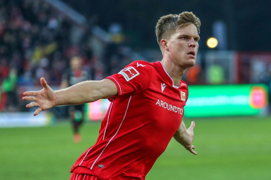 Unions Marius Bülter jubelt über seinen Treffer.
