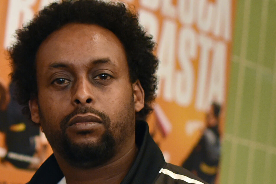 Afrob ist enttäuscht vom Umgang mit Immigranten.