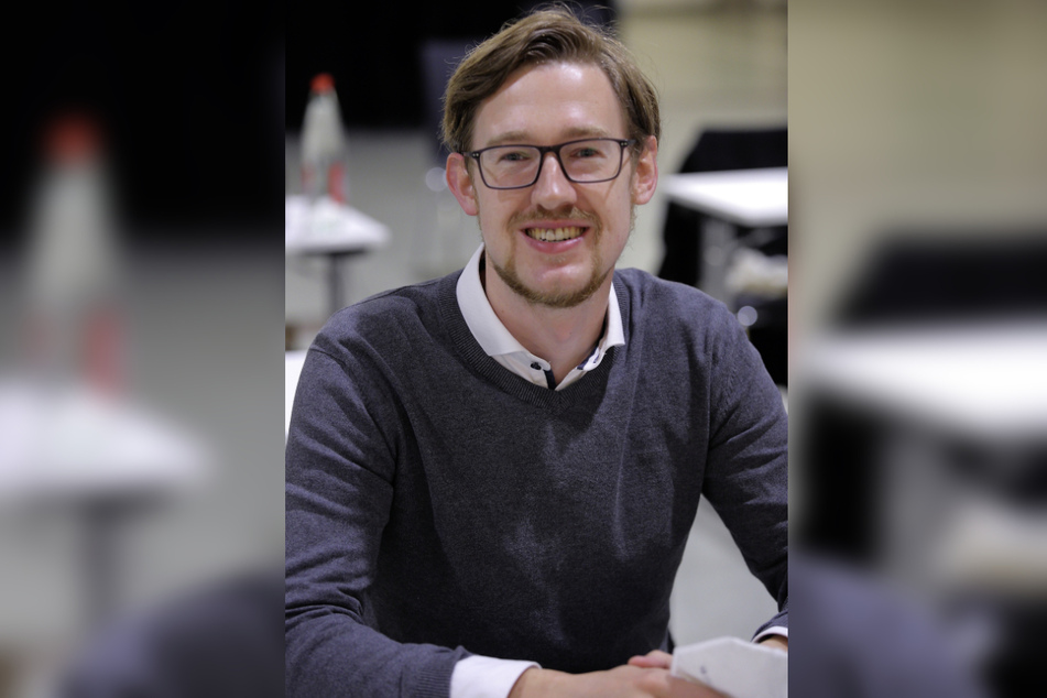 SPD-Stadtrat Stefan Engel (28, SPD) ist überrascht, dass die Eigentumsfrage der Skulpturen nicht geklärt ist.