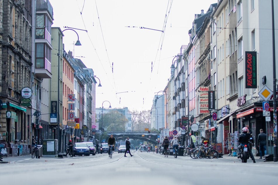 Die Zülpicher Straße ist einer der Party-Hotspots in Köln.