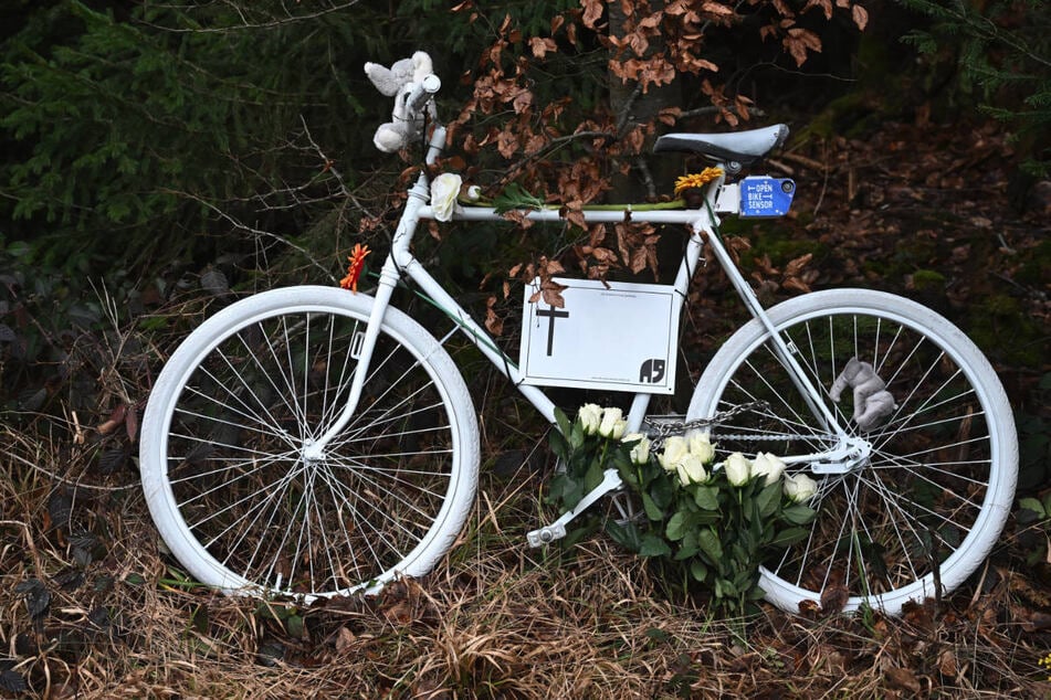 Für den Radfahrer kam jede Hilfe zu spät. (Symbolfoto)