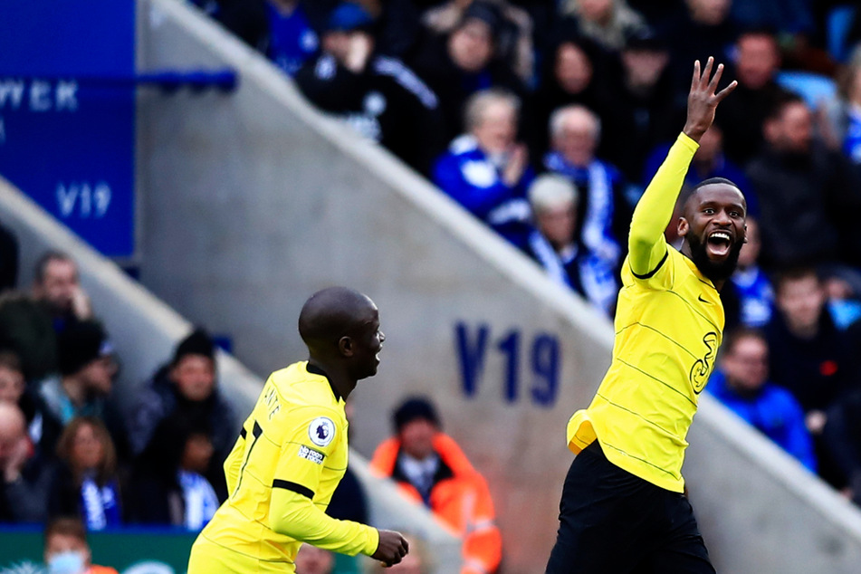 Deutscher Nationalspieler Antonio Rüdiger netzt! Chelsea trumpft bei Leicester auf