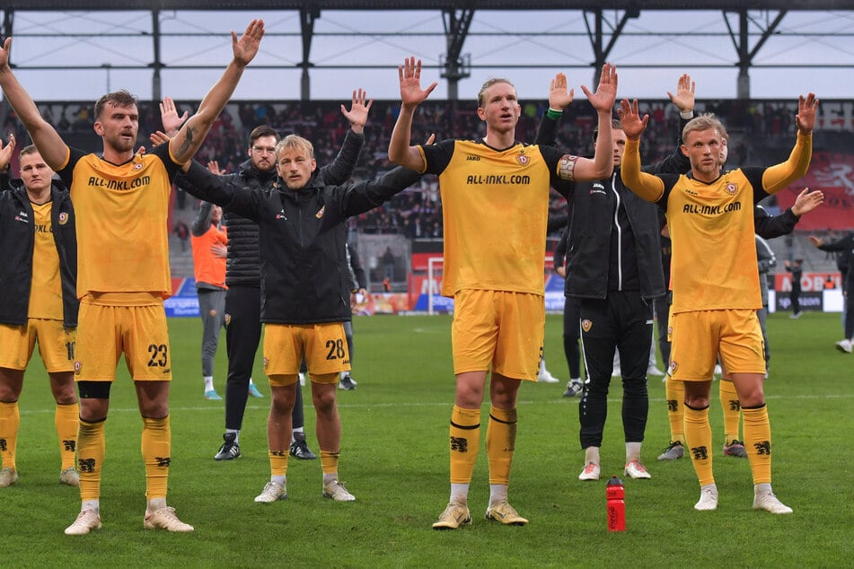 Noch einmal alles geben und danach mit den Fans noch einmal feiern. Das ist Dynamos Plan für Unterhaching.