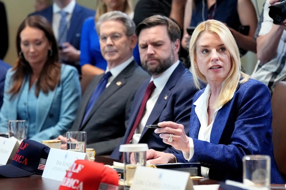 Bondi declares she's "signing death warrants" as Trump restores capital punishment