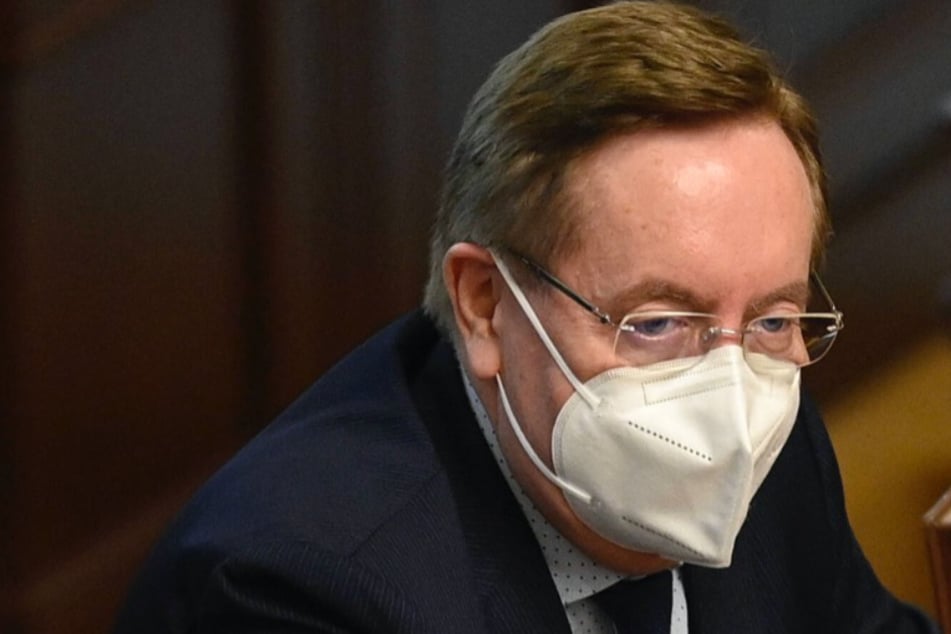 Tschechischer Gesundheitsminister im Kreuzfeuer: "Sein Vermögen wächst schneller als Bitcoin"