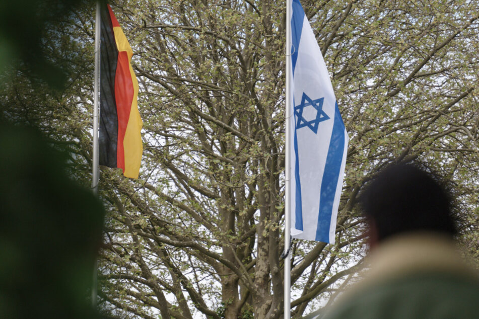 Über Hundert Tatverdächtige nach jüngsten antisemitischen Ausschreitungen