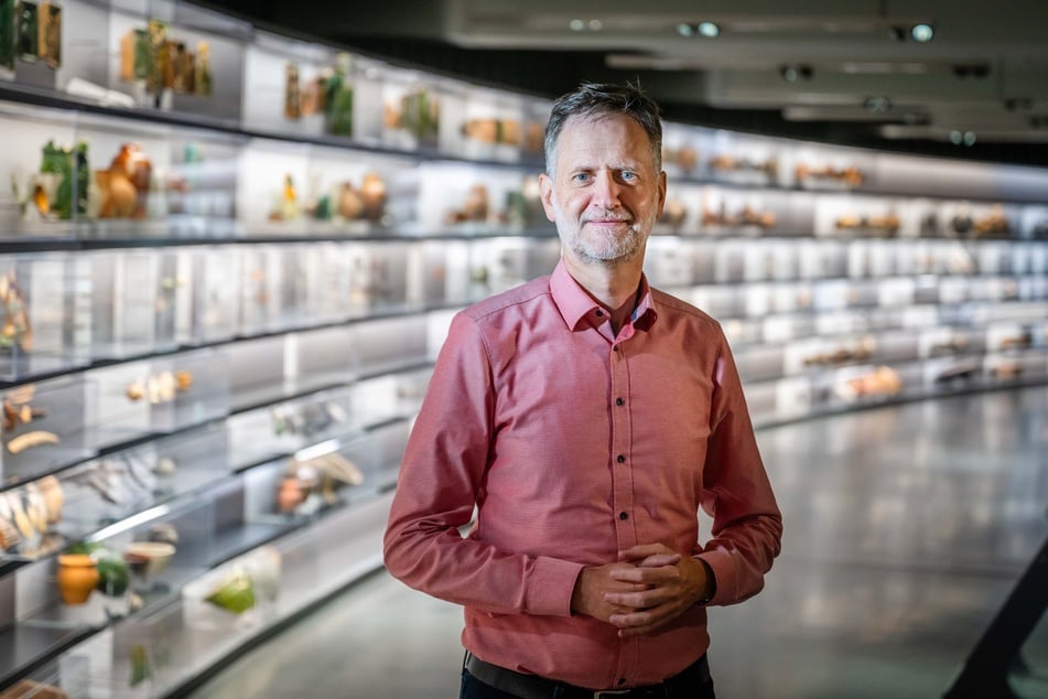 Jens Beutmann (56), Referatsleiter Ausstellungen im smac, feierte sein 25-jähriges Dienstjubiläum.