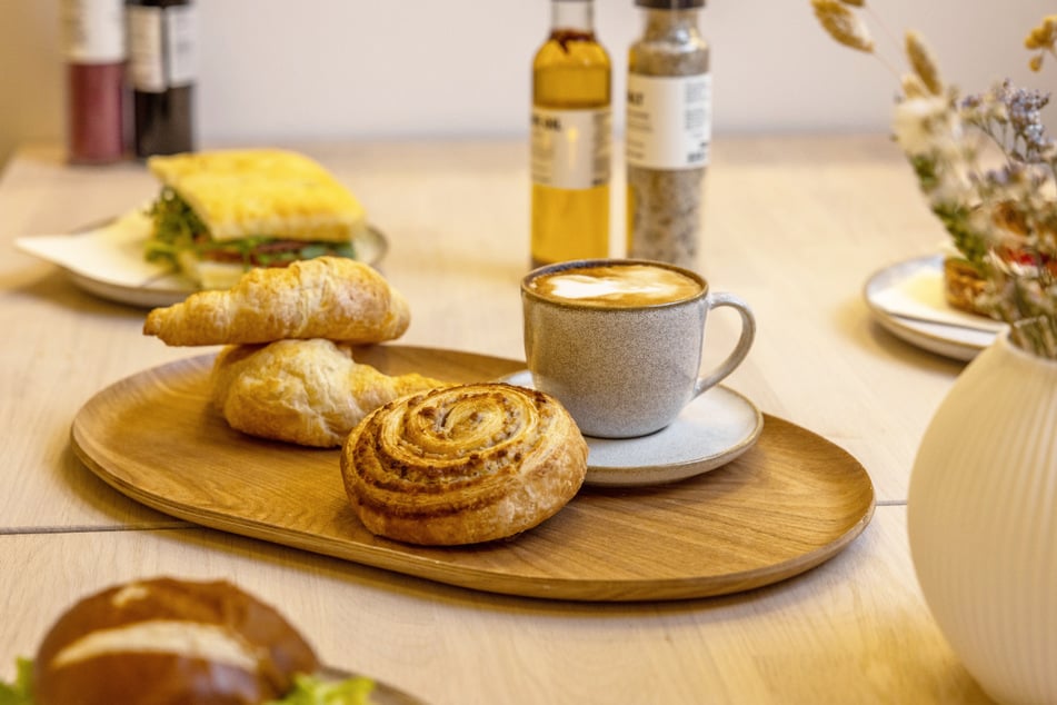 In diesem Restaurant gibt's Süßes und Herzhaftes zum kleinen Preis