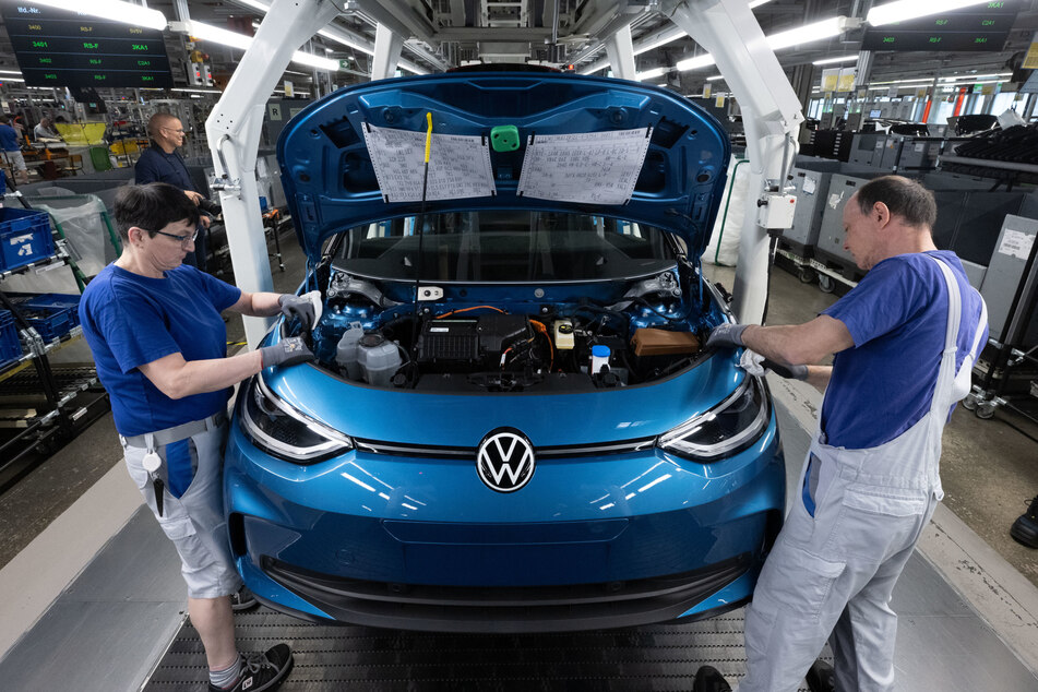 Nase vorn: Jedes zweite in Deutschland produzierte reine E-Auto kam 2022 aus Ostdeutschland.