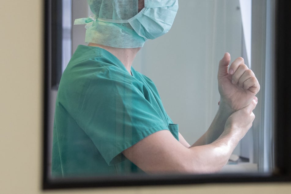 De los 2.199 casos revisados en Baviera, en aproximadamente uno de cada tres (33,7 %) se confirmó un tratamiento erróneo.