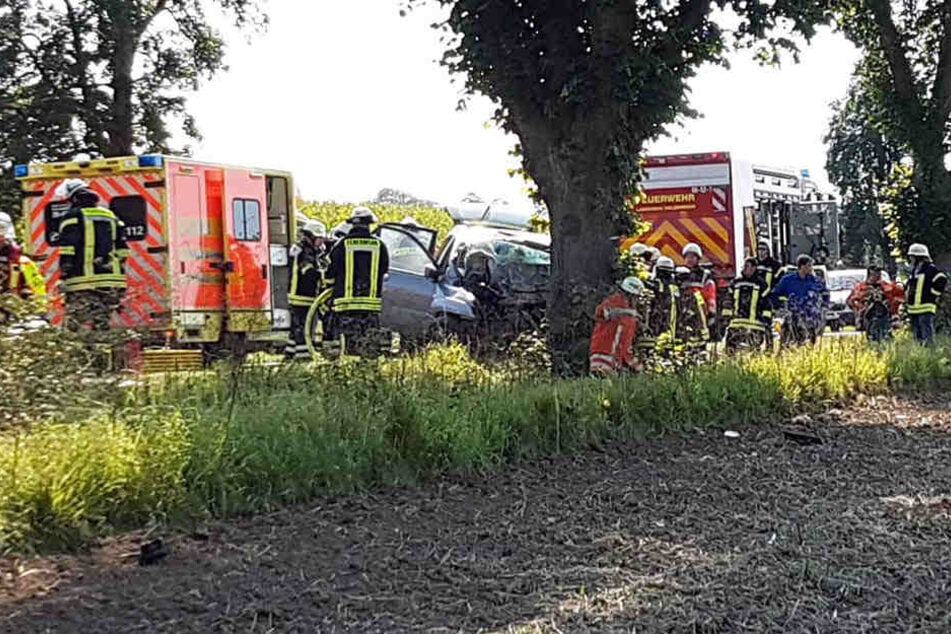 Bisher ist unklar, warum der 61-Jährige von der Straße abkam.