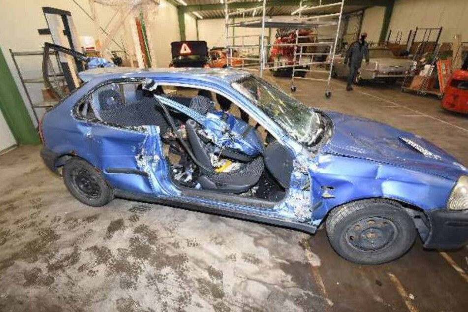 Kaum zu glauben, was in den Seitenverkleidungen dieses Wagens gefunden wurde.