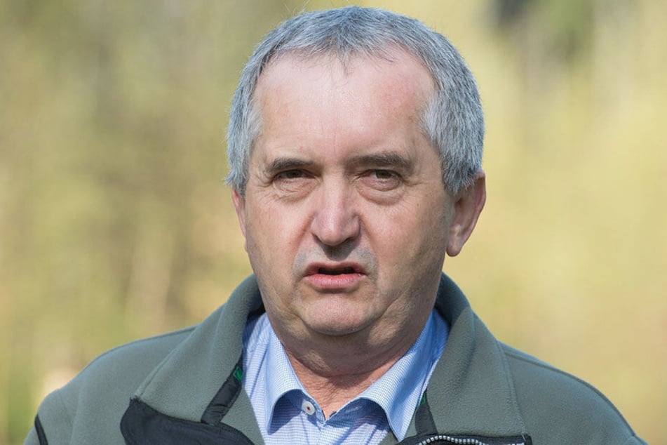Umweltminister Thomas Schmidt (58, CDU) will mit einem neuen Handlungskonzept unsere Insekten besser schützen.