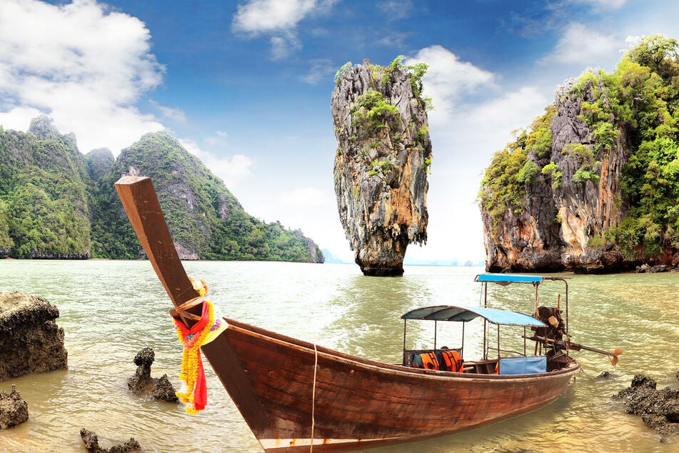 Die Phang Nga Bay ist vor allem für den Felsen bekannt, der im "James Bond"-Film "Der Mann mit dem goldenen Colt" auftauchte.