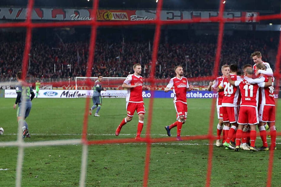 Dosenöffner: Sebastian Anderson verwandelt per Elfmeter zum 1:0.