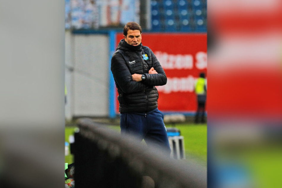 CFC-Coach Patrick Glöckner schimpfte an der Seitenlinie, konnte am Ende aber glücklich sein.