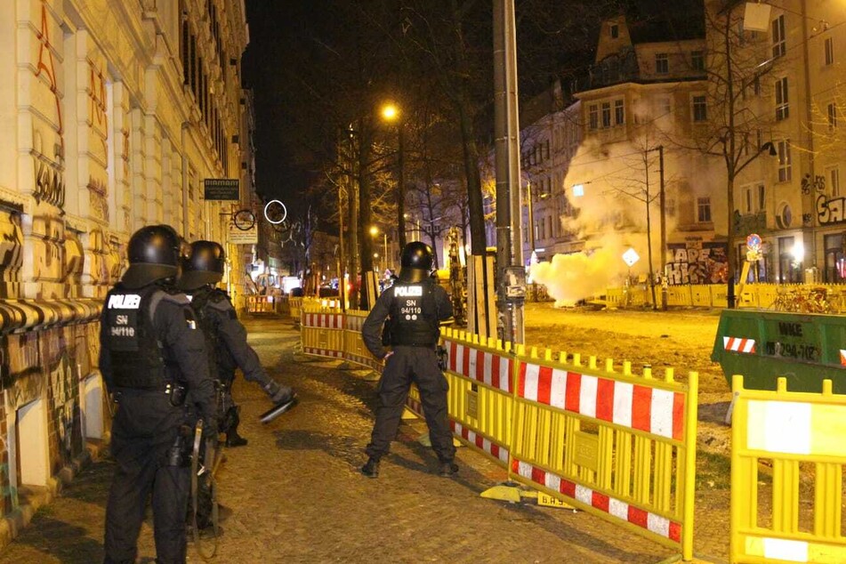 Die Polizei versuchte, die erhitzten Gemüter zu beruhigen.