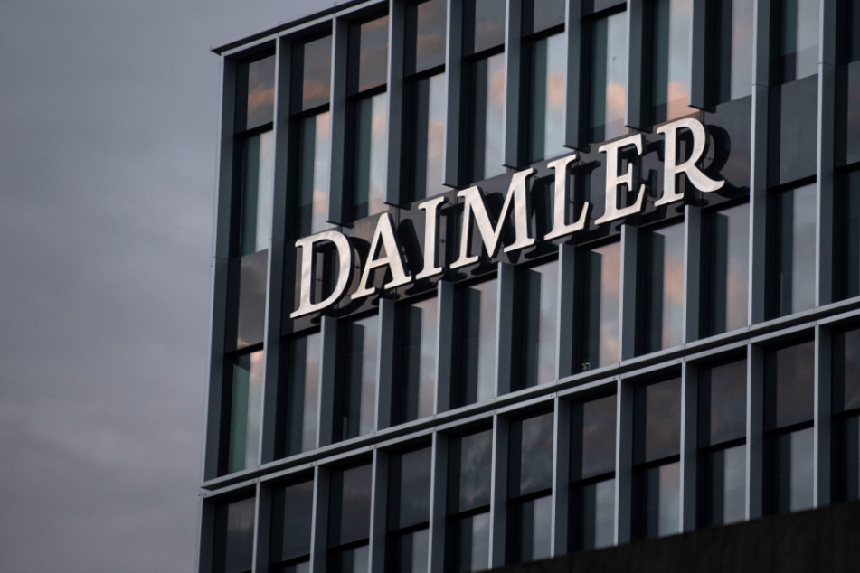 Daimler kündigt unbefristete 40-Stunden-Verträge.